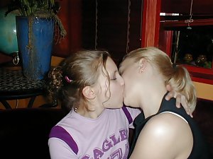 Lesbian Amateur Porn Pics